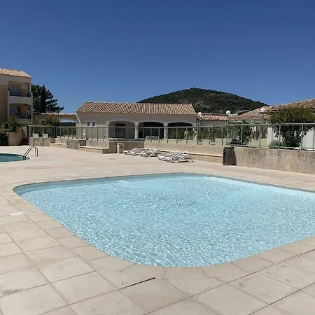 Mazet Les Issambres / Ste-maxime Apartamento *